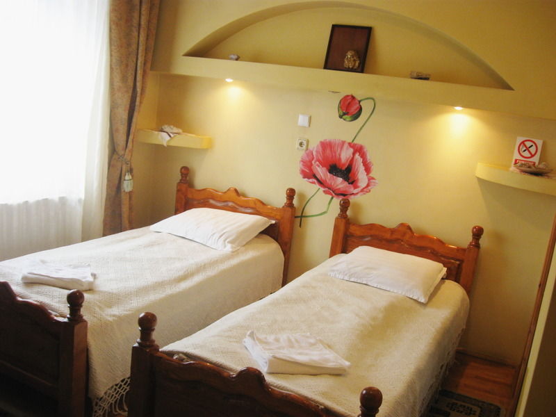 Leaganul Bucovinei Guest House Suceava Eksteriør billede