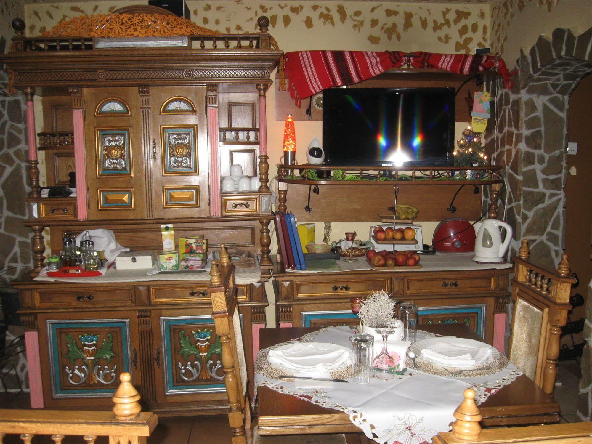 Leaganul Bucovinei Guest House Suceava Eksteriør billede