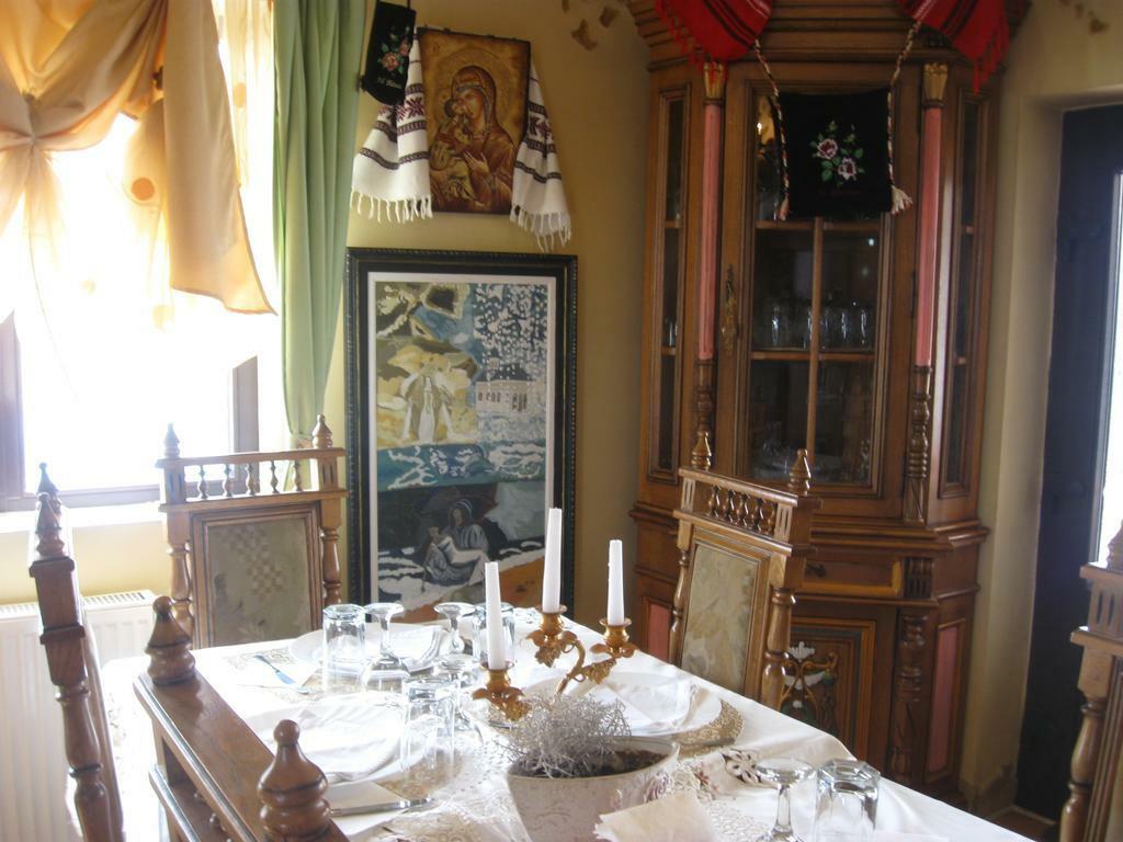 Leaganul Bucovinei Guest House Suceava Eksteriør billede