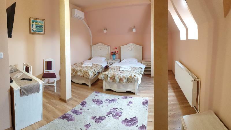 Leaganul Bucovinei Guest House Suceava Eksteriør billede